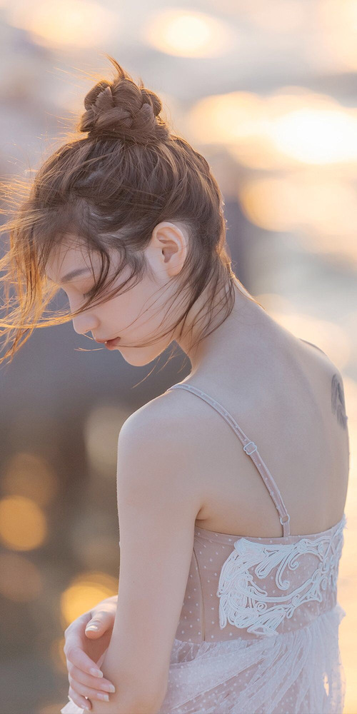 电竞解说的风格：专业分析与幽默风趣，关于电竞解说的介绍