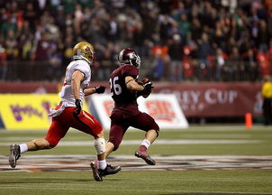 开云体育登录-北京鸭本土球员逐渐挑起进攻重担，北京鸭男篮新logo