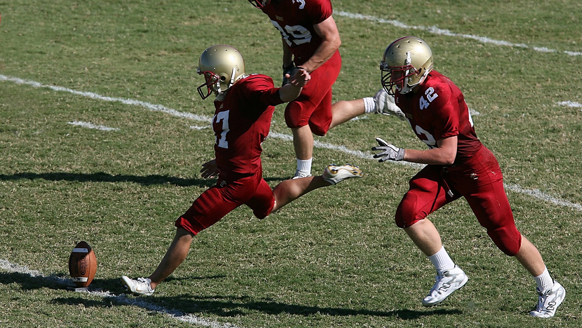 开云博彩-国际热身赛中国女足惨败 球迷呼吁提升训练质量，国足热身赛2021